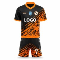 Conjunto de Uniforme de Fútbol Personalizado al por Mayor con Diseño Diagonal Halftone, de Secado Rápido, en Poliéster, OEM