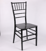 Chaise Chiavari en or blanc avec coussin, vente en gros, idéale pour mariages, événements, banquets, fêtes et hôtels