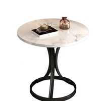Table basse en marbre extrêmement sobre et esthétique, table ronde gigogne en verre, pieds dorés, mobilier d'intérieur pour salon