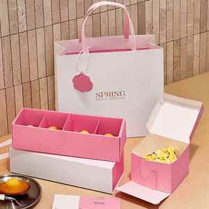 Custom Eco-Friendly <b>Biodegradable</b> Recyclable Disposable Luxury White Cardboard Food <b>Packaging</b> Embossing Paper Bags - Product Image 6