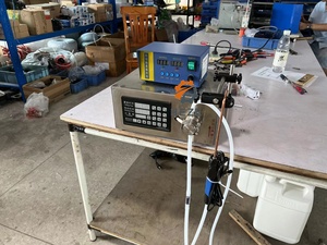 Machine de remplissage de bougies chauffantes et fondantes / Machine automatique de fabrication de bougies parfumées - Product Image 4