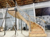 Escalier en bois courbé Tanlong, escalier en fer forgé courbé, design intérieur, escalier en bois intérieur