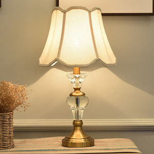 Lámpara de mesa de cristal europea moderna, decoración creativa de cabecera de hierro para dormitorio, sala de estar, Hotel americano, boda, moda - Product Image 1