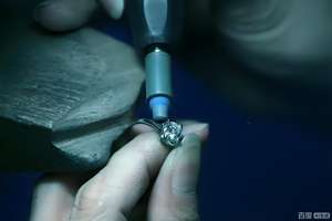 Servicios Profesionales de Joyería UM, Reparación Experta, Restauración, Limpieza Integral, Pulido, Cuidado Profesional. Envío No Incluido - Product Image 5