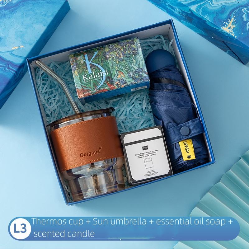 Tasse thermos + parasol + savon aux huiles essentielles + bougie parfumée