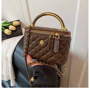 Borsa a tracolla tote da donna 2026, nuovo stile, ispirata a griglia di diamanti, con catena, dal tocco <span class=keywords><strong>e</strong></span> dal design di alta gamma - Product Image 3
