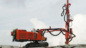 Sandvik DX800 hydraulische boorinstallatie met boorhamer, 76-127 mm boringdiameter, oppervlakte-boorinstallatie voor blastholes met geïntegreerd ontwerp - Product Image 2