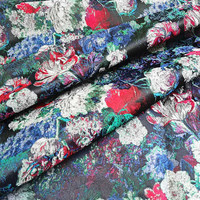 Tissu brocart 100% polyester à vendre chaudement pour robes et costumes pour femmes