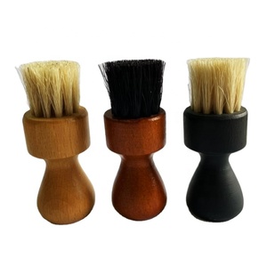 Applicateur <span class=keywords><strong>de</strong></span> vernis à chaussures portable avec manche en bois et brosse à poils <span class=keywords><strong>de</strong></span> porc en cuir en forme <span class=keywords><strong>de</strong></span> timbre pour crème <span class=keywords><strong>de</strong></span> cirage - Product Image 6