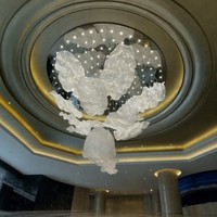 Grand lustre suspendu moderne en forme de nuage personnalisé pour hall de villa, hall d'hôtel, escalier à perles de cristal, restaurant d'hôtel
