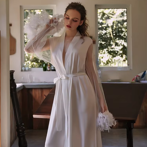 Al por mayor, de lujo, bata de satén de color liso, pijama y camisón con bordado y patchwork de moda - Product Image 1