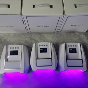 Lampu Kuku UV LED Profesional 126W Isi Ulang Nirkabel Tanpa Kabel Pengering Gel Polish Bahan Logam Merah untuk <span class=keywords><strong>Salon</strong></span> Manikur - Product Image 4