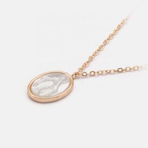 NOUVEAU Dainty Vierge Marie Collier <span class=keywords><strong>Camée</strong></span> Pendentif Plaqué Or <span class=keywords><strong>sur</strong></span> Laiton Coquille Marie Pendentif Collier 18 Pouces En Gros Bijoux Cadeaux - Product Image 5