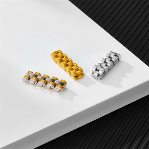Bracelet de <span class=keywords><strong>montre</strong></span> en acier inoxydable sans ternissement de style coréen pour hommes femmes cadeau de la Saint-Valentin - Product Image 3