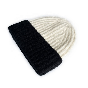 Unisex 100% Acryl Beanie Custom <span class=keywords><strong>Logo</strong></span> Tweekleurige Breien Hoed Sport Skiën Casual Met Digitale Bedrukking Voor Mannen Ontworpen <span class=keywords><strong>Maker</strong></span> - Product Image 2