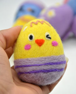 Ensemble d'œufs de Pâques en feutre de laine 100% naturel fait à la main, écologique et charmant, décoration de printemps, magnifique pour Pâques - Product Image 2