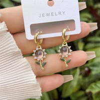 Boucles d'oreilles en zircon plaqué cuivre 18 carats à la mode avec différents styles pour le port quotidien des femmes, cadeaux élégants et rétro