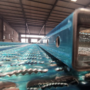 Passerelle en maille perforée antidérapante à motif <span class=keywords><strong>crocodile</strong></span> pour l'énergie photovoltaïque et l'utilisation offshore, en aluminium et acier inoxydable, soudée, robuste - Product Image 5