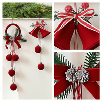 Ornements suspendus en forme de cloche floqués de style nordique pour la décoration de fenêtres et de la maison à Noël, accents festifs créatifs