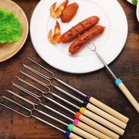 Brochettes télescopiques en acier inoxydable en forme de U avec manche en bois, personnalisées en usine, pour barbecue extérieur, faciles à utiliser