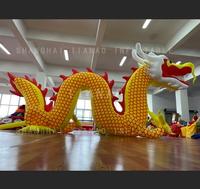 Dragon gonflable géant Dragon doré chinois suspendu Dragon volant Animal gonflable Cartoon pour décoration