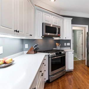 Mobile da <span class=keywords><strong>Cucina</strong></span> Angolare XYBF su Misura in MDF Verniciato con Piano in Quarzo e Bordo Piatto/Arrotondato per Cucine - Product Image 1