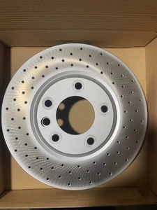 Kit de frein à disque avant pour Renault CLIO/<span class=keywords><strong>KANGOO</strong></span> modèle 2021 Gauche/Droite Plaquettes et disques en fibre de carbone Neuf Garantie 12 mois Professionnel - Product Image 1