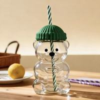 Gobelet en verre Little Bear transparent, de haute qualité, portable, avec couvercle à paille intégré, motif dessin animé mignon, pour lait, boissons et eau, idéal comme cadeau