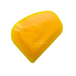 Spatola Industriale Personalizzata Gialla Quadrata in Gomma Morbida Tipo Coltello Curvo con Lama Spessa 1,0 mm per Auto - Product Image 3