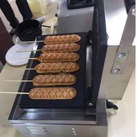 Appareil à corn-dogs commercial 6 en 1, électrique 220V, machine à gaufres à saucisses, machine à hot-dogs pour hôtels et restaurants