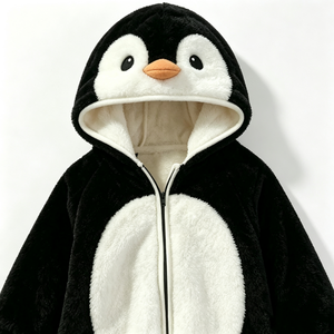 Combinaison bébé pingouin personnalisée, Combinaison en peluche pingouin, Costume de pingouin pour tout-petit, Combinaison bébé pingouin moelleuse, Combinaison à capuche pingouin confortable - Product Image 6