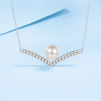 Colliers pour femmes en argent sterling 925 avec design en V, bijoux fins, insertion de moissanite VVS1 avec perle d'eau douce de 8 mm