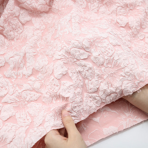 Tissus textiles jacquard 3D floraux en polyester tissé pour la confection de robes à bretelles spaghetti jacquard floraux grande taille, vêtements - Product Image 4