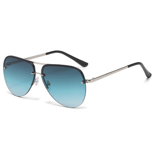 Gafas de Sol de Piloto Unisex Vintage de Gran Tamaño con Doble Puente y Montura Completa, Lentes Degradadas UV400, Marco Metálico para Uso en Exteriores, Moda 2026 - Product Image 4