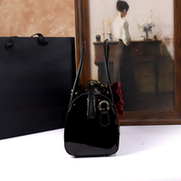 Tas pangsit portabel wanita modis, tas selempang gaya baru 2026 desain mawar tiga dimensi bahan PU 2-2, 9l
