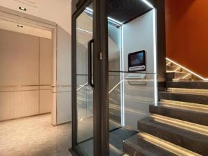 <span class=keywords><strong>Porta</strong></span> Automatica Moderna in Vetro per Ascensori di Ville, Appartamenti e Hotel - Macchina a Trazione Senza Ingranaggi - Product Image 4