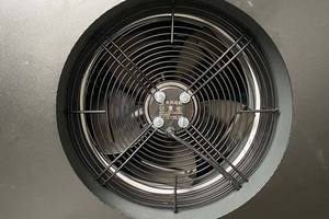 Máquina de Limpieza Láser Portátil de Alta Precisión <span class=keywords><strong>CL</strong></span> 100-1000, Eliminador de Óxido Láser de Fibra CNC para Limpieza de Superficies Metálicas de Acero - Product Image 2