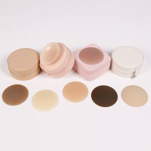 Anpassen des Pakets Flüssige Silikon-Nippel abdeckung in medizinischer Qualität Matte Skin Tone Nude No Glue Nicht klebende Nippel pasteten