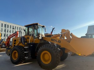 รถตักล้อยาง SDLG 956F มือสอง สภาพดี นำเข้าจากจีน เหมาะสำหรับงานดิน - Product Image 4