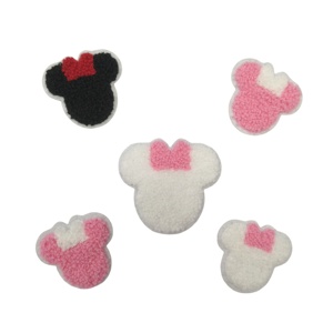 Tùy Chỉnh Mickey Chenille Cảm Thấy Thân Thiện Với Môi Thêu Sắt Trên Các Bản Vá Lỗi Appliques Cho Hàng May Mặc Mũ Túi Nhà Dệt May Giày - Product Image 3