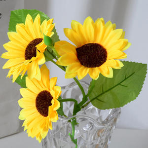 Girasoles de seda amarilla sin polen, tallo único de 3 cabezas, flor artificial de 40cm con hojas verdes para decoración de <span class=keywords><strong>hospital</strong></span> en casa - Product Image 2