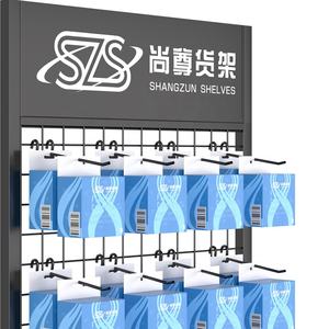 Expositor Profesional de Alta Calidad de Gran Venta para Esmalte de Uñas y Maquillaje con Ganchos y Estantes - Product Image 3