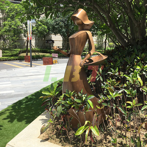 Escultura Abstracta de Fibra de Vidrio Estilo Bronce para Parque al Aire Libre, Personalizable, Hecha a Mano, para Montaje en Suelo - Product Image 3