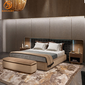 Camas personalizadas de fábrica china, muebles con marco de madera y cuero - Product Image 1