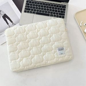 14-15 Inch Nylon Notebook Sleeve <b>Bag</b> Quilted Puffer Laptop Cover with Resin Zipper Shockproof and Protective Case - Product Image 4