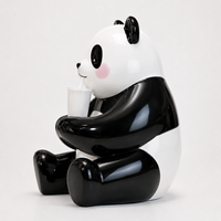 Sculpture de panda artistique en résine peinte sur mesure, logo couleur personnalisé, tenant une tasse, animal de dessin animé, centre commercial, parc à thème