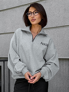 เสื้อฮู้ดไหมพรมปักลายสำหรับผู้หญิง แขนยาว ทรงหลวม สไตล์สตรีทแวร์ สำหรับฤดูใบไม้ร่วงและฤดูหนาว พร้อมโลโก้ปัก - Product Image 3