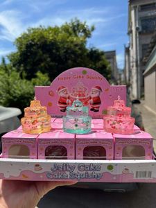 Nouveauté Noël : Jouet Squishy Anti-Stress Gâteau Rouge Orange Vert en TPR et Maltose, Jouet à Presser Likewinner, en Boîte, 14+ Ans - Product Image 3