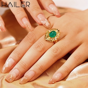 Anillo Clásico Unisex de Plata 925 con Bisel de Cabujón y Parte Trasera Plana, con Esmeralda Verde Colombiana Hidrotermal Creada en Laboratorio - Product Image 2