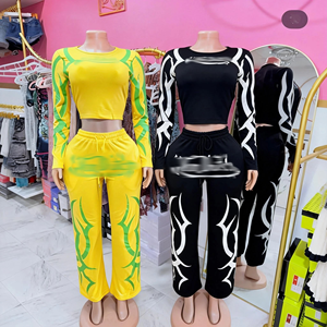 بدلة رياضية شتوية للنساء مكونة من قطعتين: سترة كاجوال وبنطلون طويل للجري واليوغا - Product Image 1